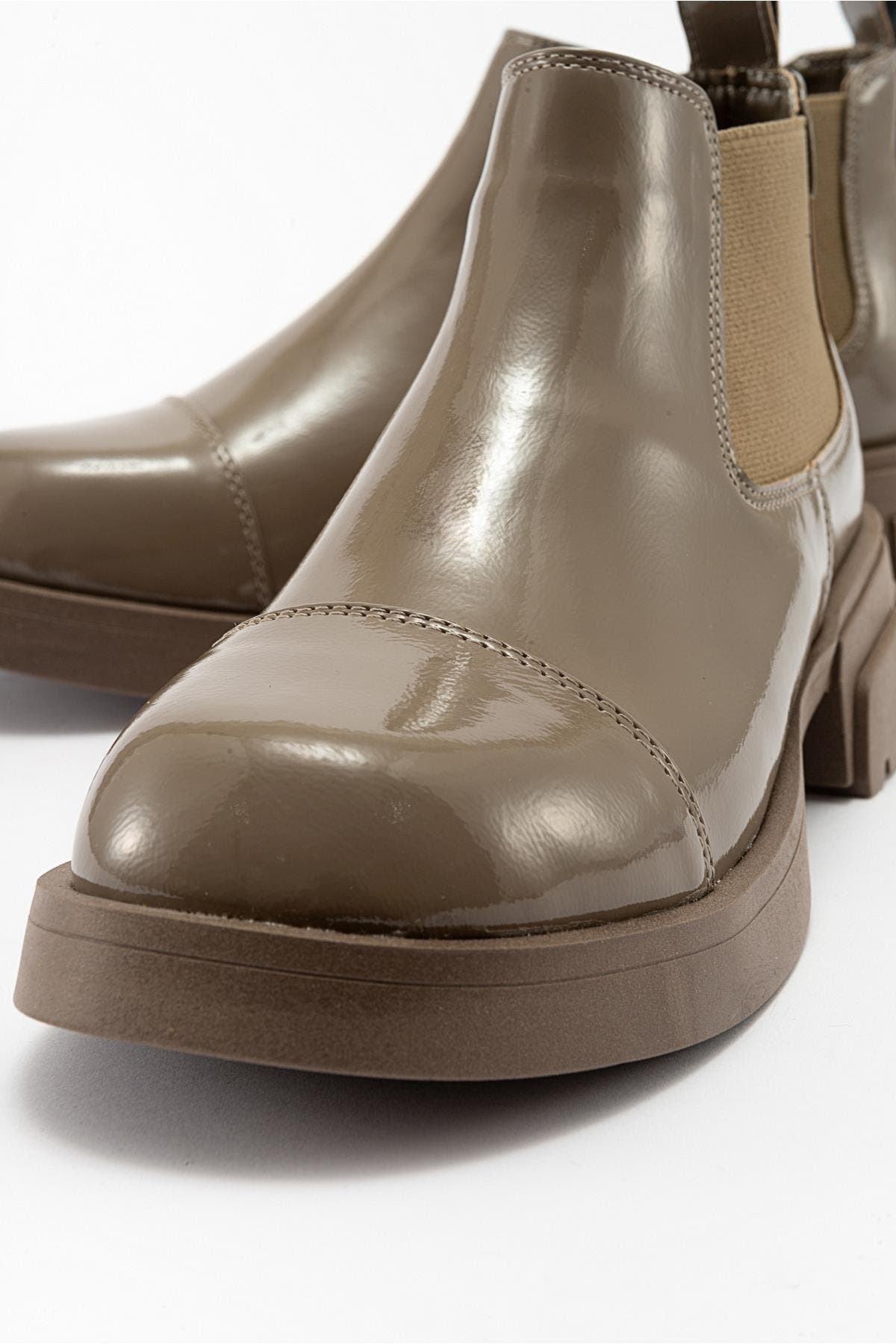 Cafune Patent Platform Boot, Alternate, color, Dark Beige Patent Faux Leather