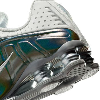 Shox R4 Running Shoe