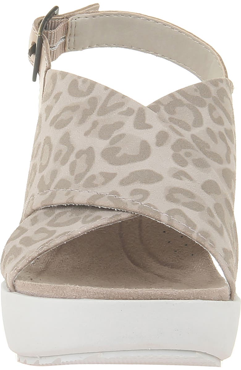 OTBT Yvonne Slingback Wedge Sandal, Alternate, color,