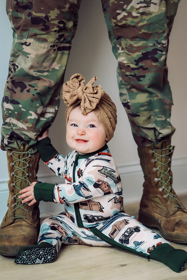 The Brave 2.0 Snoozer, Alternate, color, Camo