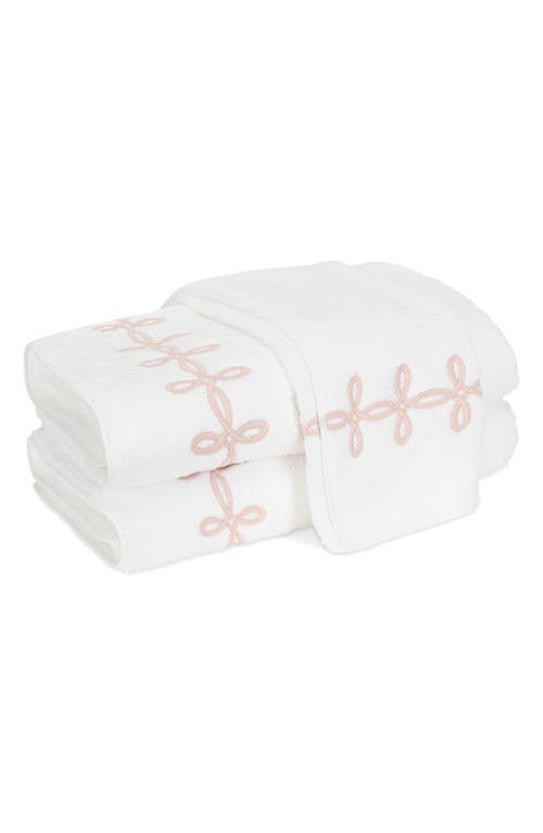 Matouk Gordian Knot Bath Towel In Blush