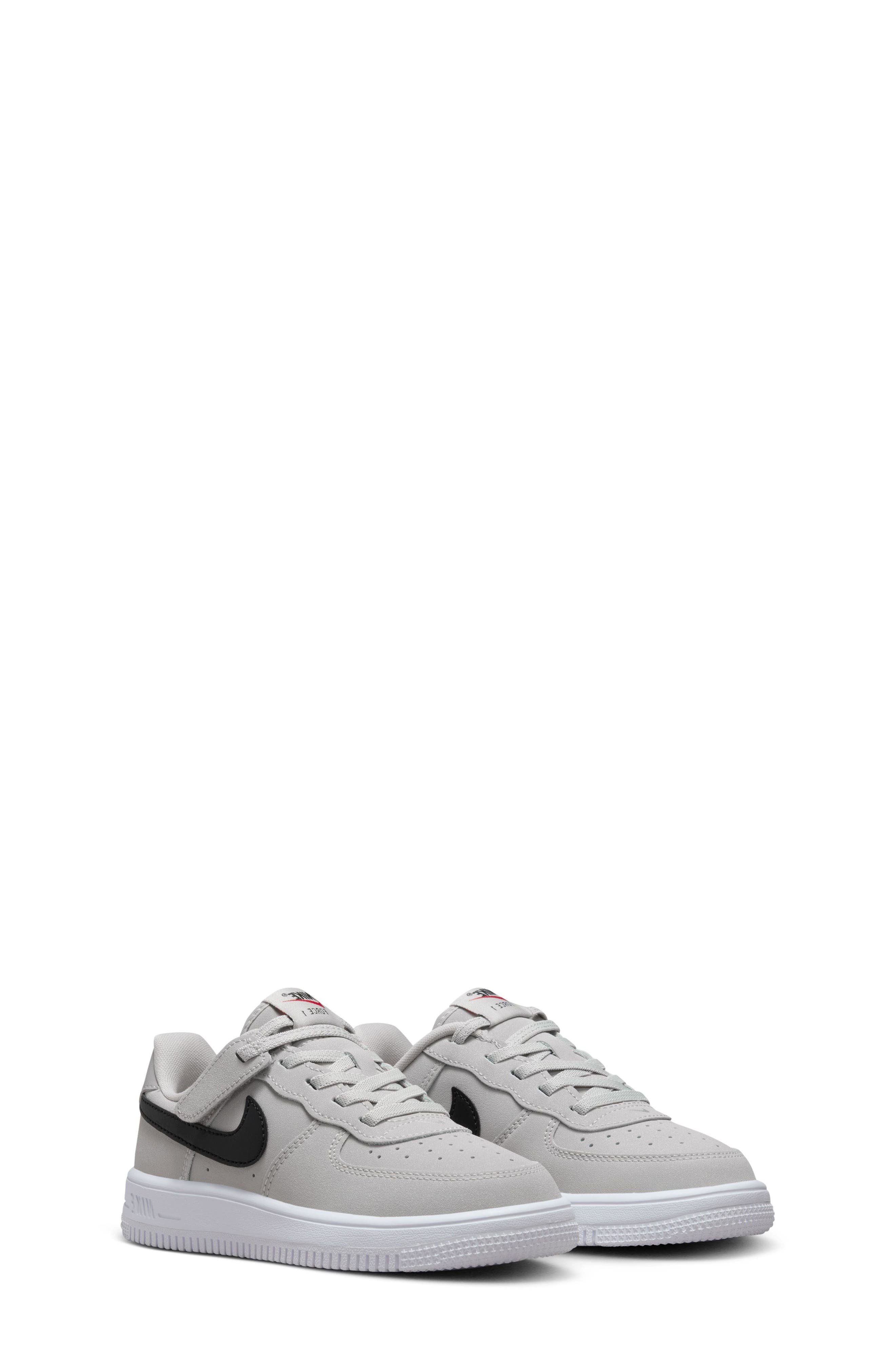 Nike Force 1 Low EasyOn LV8 Basketball Sneaker, Main, color, 