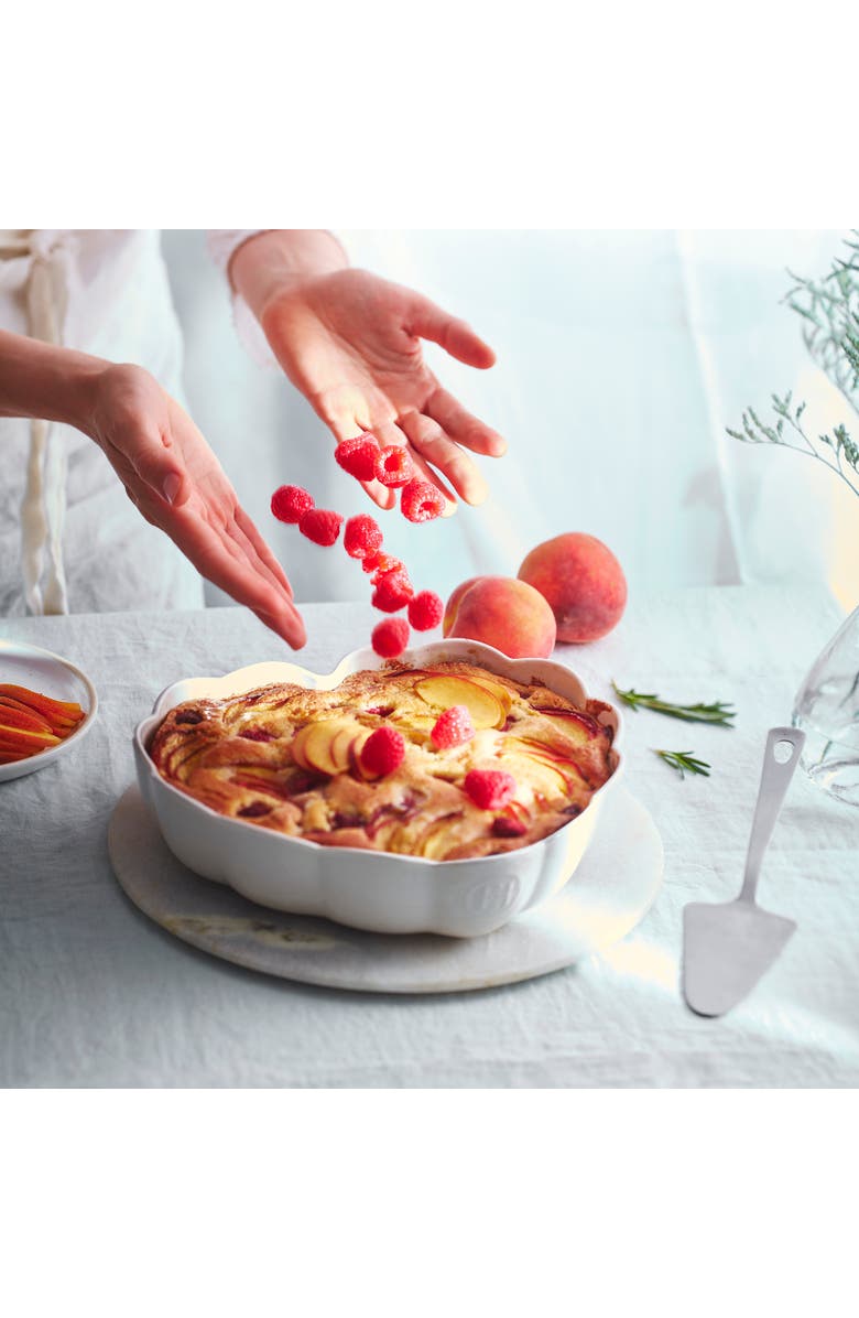 Emile Henry Madeleine Heart Shaped Cake Dish, Alternate, color, Rose