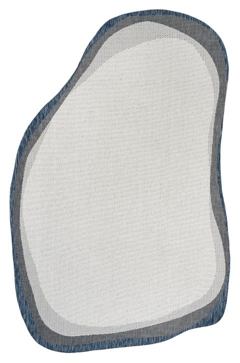 Wyatt Modern Rustic Abstract Indoor/Outdoor Shaped Area Rug