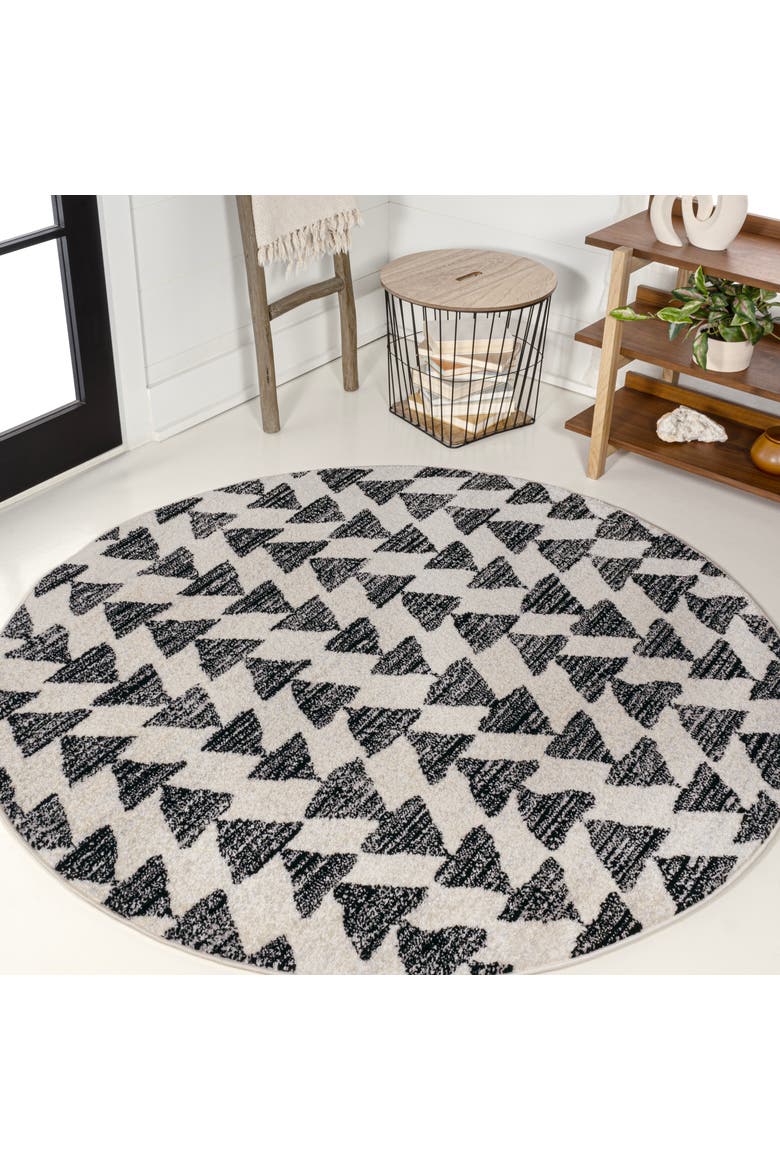 Aisha Moroccan Triangle Geometric Round Area Rug, Alternate, color, Cream/Black