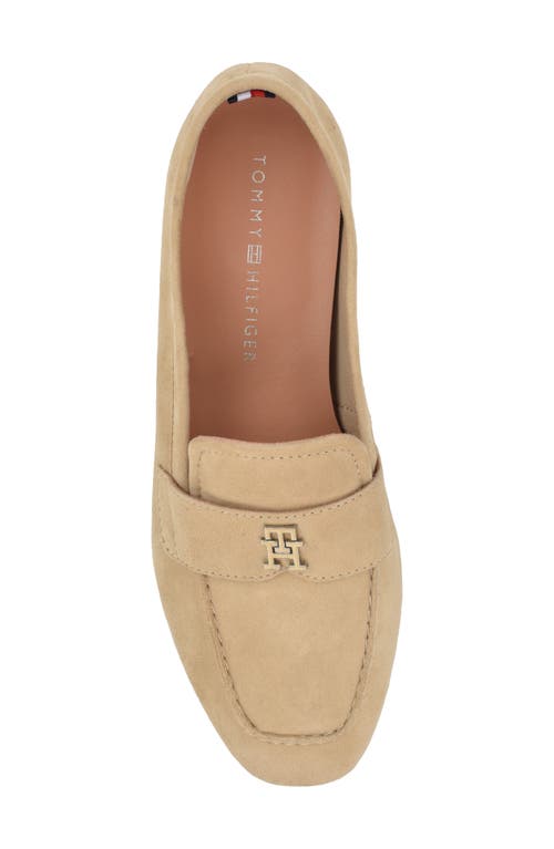 Tommy Hilfiger Razzi Loafer In Beige
