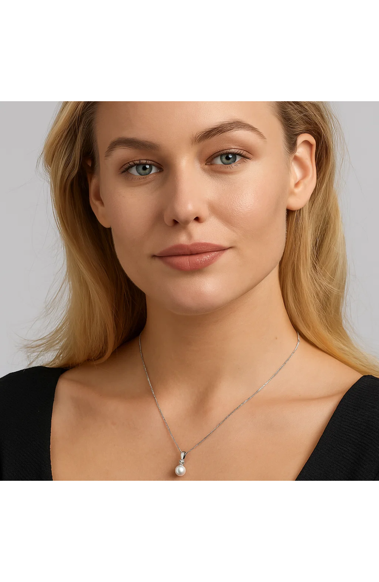 Hollywood Sensation White Gold Pearl Pendant Necklace with Cubic Zirconia Accent Stone Necklace, Alternate, color, Silver
