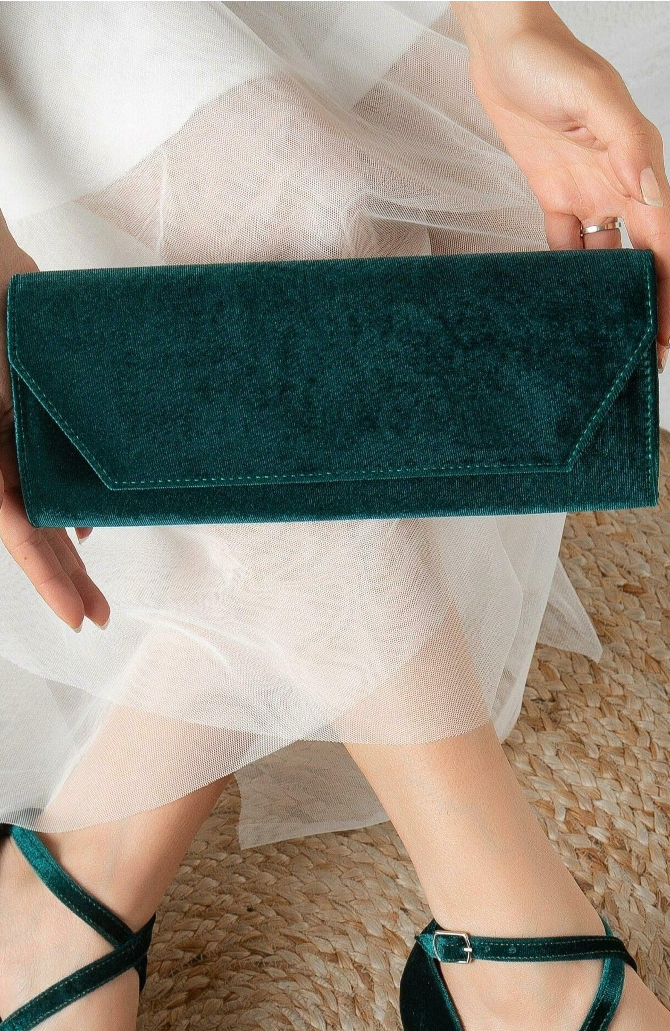 Forever & Always Shoes Scarlett Evening Purse, Alternate, color, Emerald Green Velvet