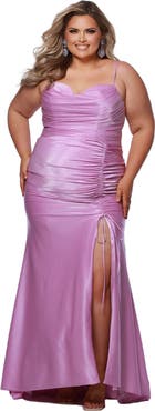 Sydney's Closet Sweetheart Neckline Ruched Slim Fitted Plus Size Gown