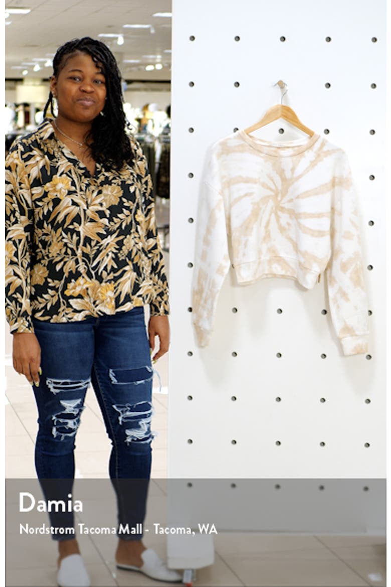 Hunter Crop Sweatshirt video