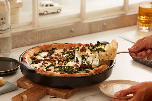 Emile Henry 12-inch Round Deep Dish Pizza Pan In Charcoal