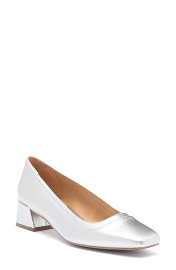 Naturalizer Huntley Square Toe Pump