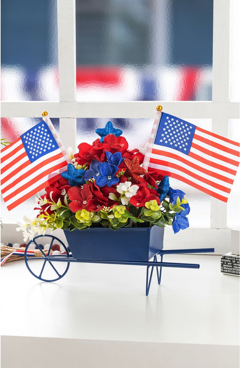 Glitzhome Patriotic Americana Hydrangea Metal Wagon Centerpiece, Alternate, color, Blue