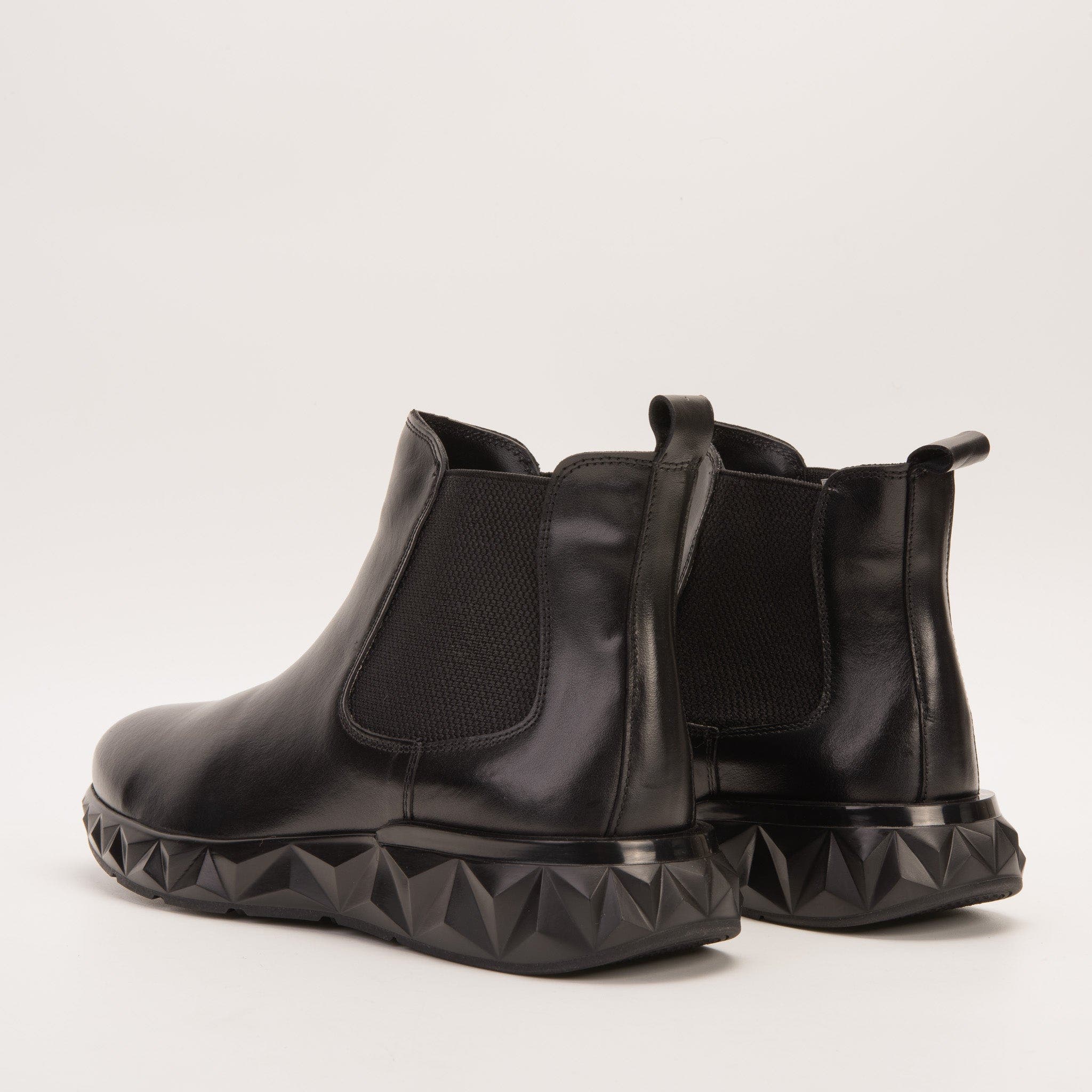 The Apex Leather Chelsea Boot, Alternate, color, Black