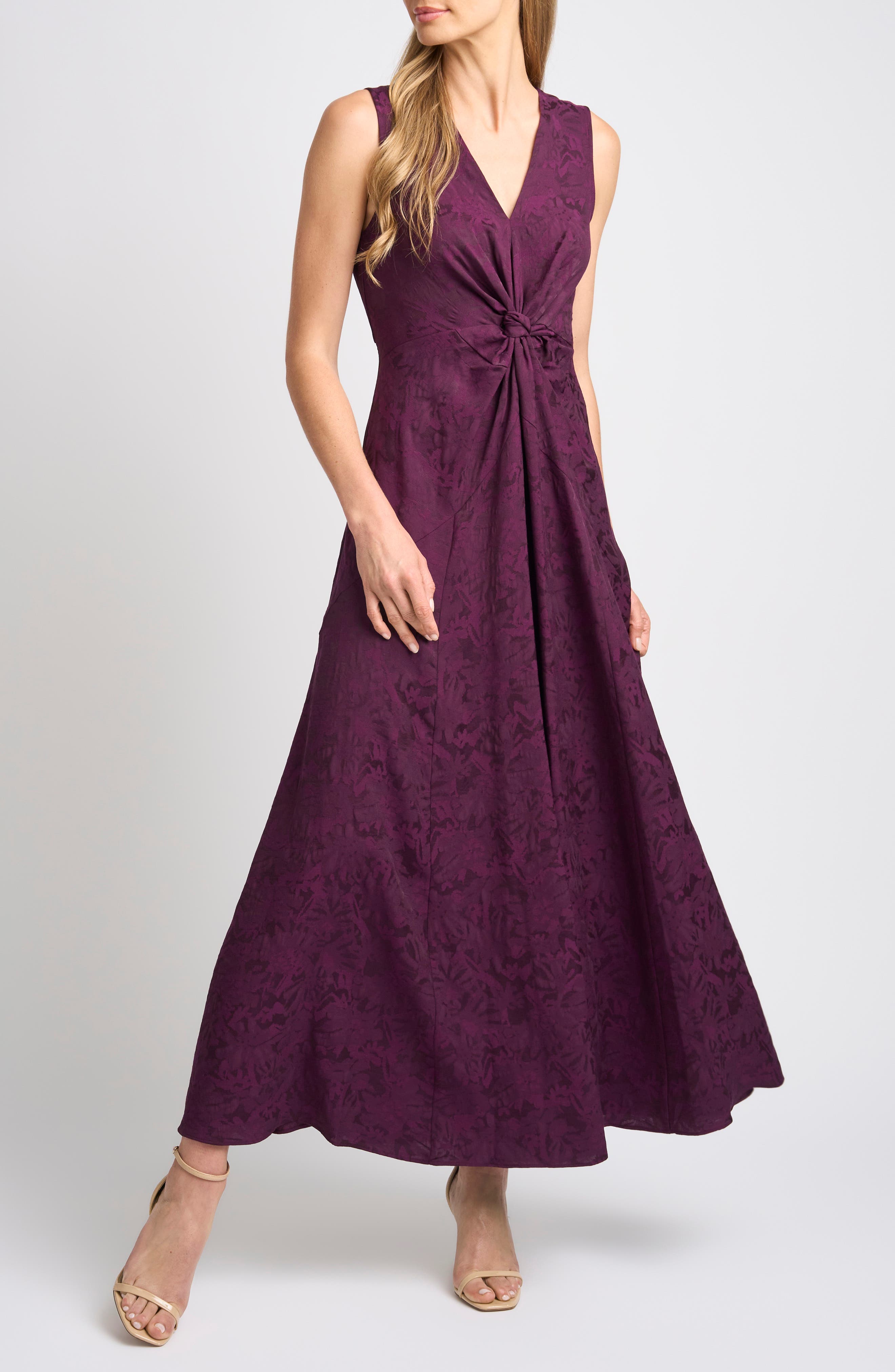 Halogenr Halogen(r) Front Knot Jacquard Maxi Dress In Winter Bloom