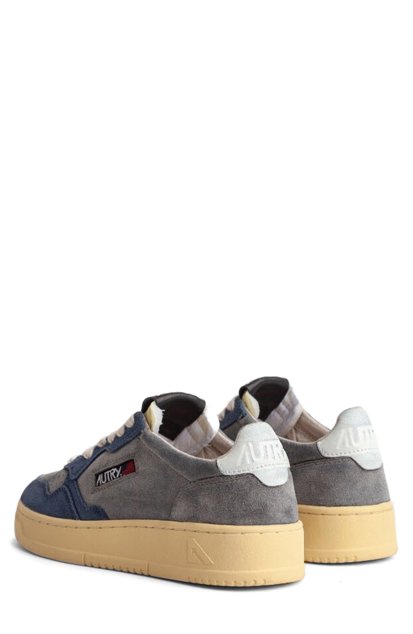 AUTRY Medalist Low Sneaker, Alternate, color, 