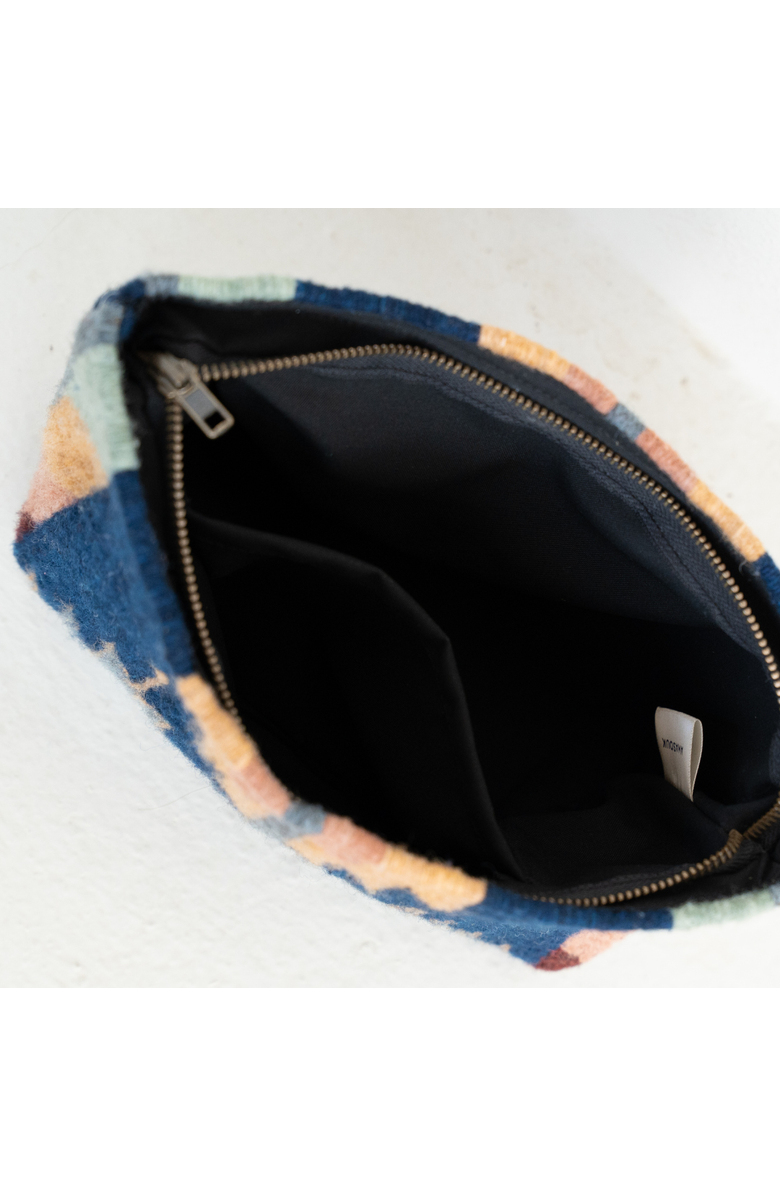 Amasouk Wild River Pouch, Alternate, color, Blue