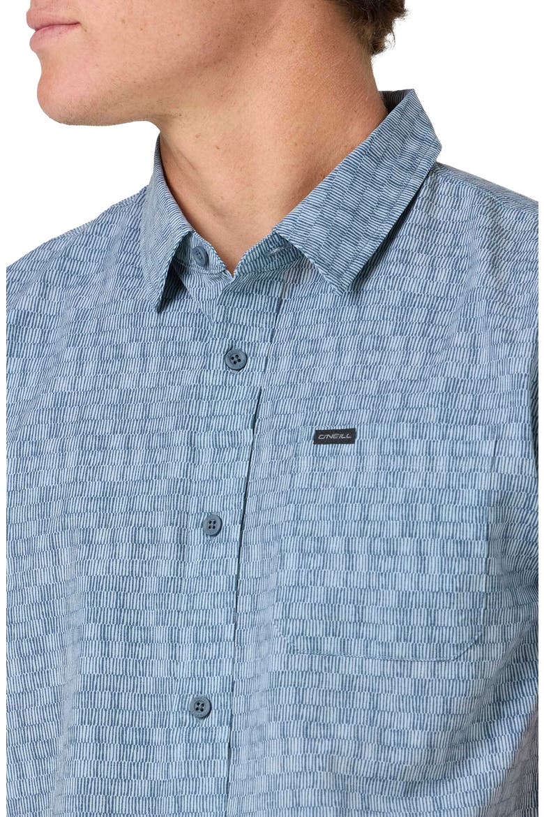 TRVLR Performance Short Sleeve Button-Up Shirt, Alternate, color, DARK SLATE