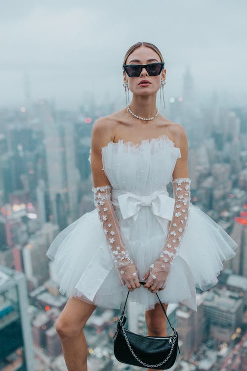 Untamed Petals Valiant Sheer Gloves In White