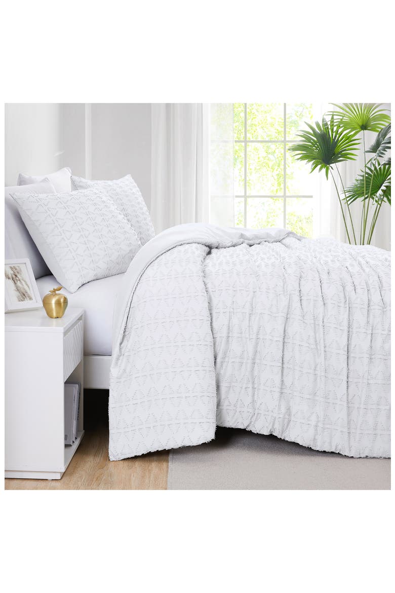 Bali Clipped Jacquard Duvet Cover, Alternate, color, WHITE