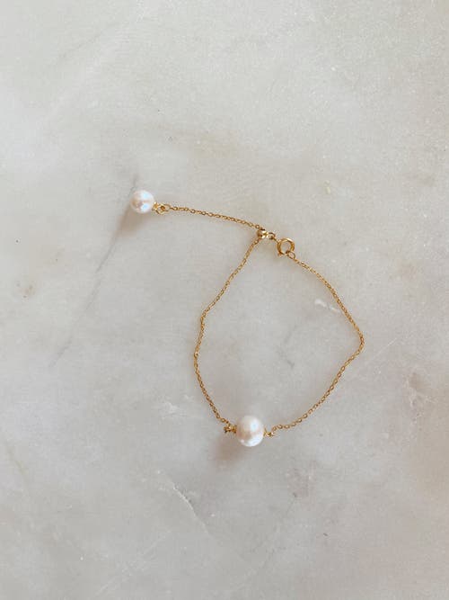 Untamed Petals Abigail Pearl Bracelet In Gold