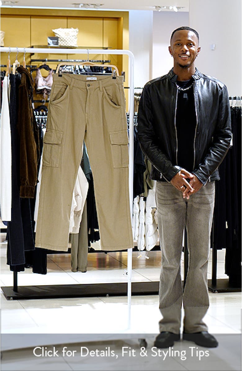 Regular Fit Cargo Jeans, sales video thumbnail