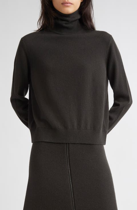 Classic Cashmere Turtleneck Sweater