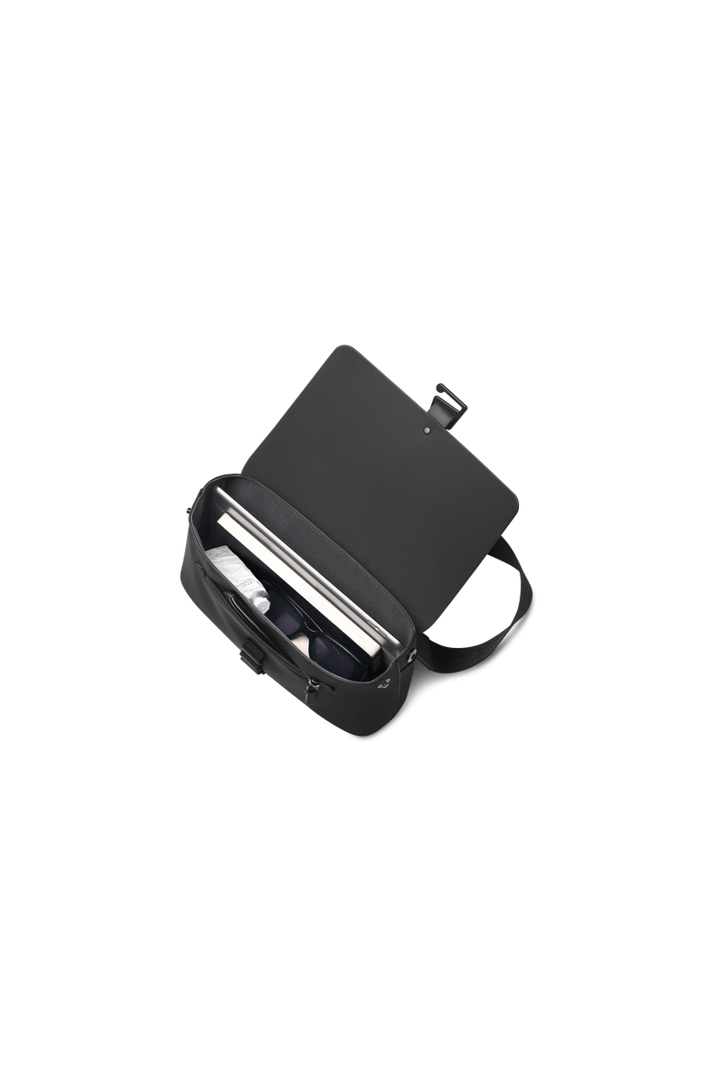 Gaston Luga Spläsh Crossbody Medium, Alternate, color, Black