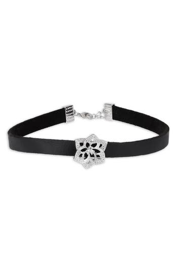 Saachi Western Chic Flower Charm Choker Necklace In Black