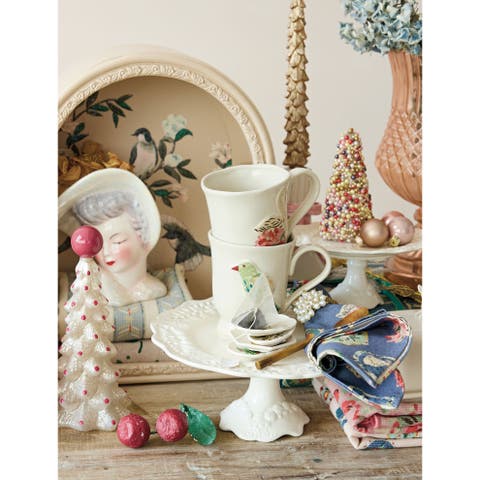 Scalloped Stoneware Lace Pedestal