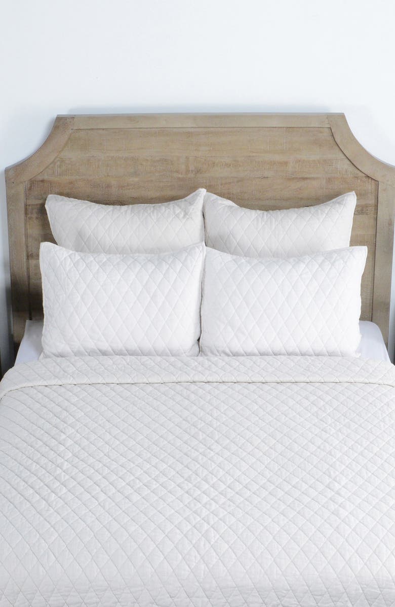 Villa Home Collection Lana Quilt, Alternate, color, 