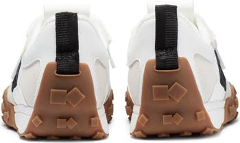 k as in kate sneaker