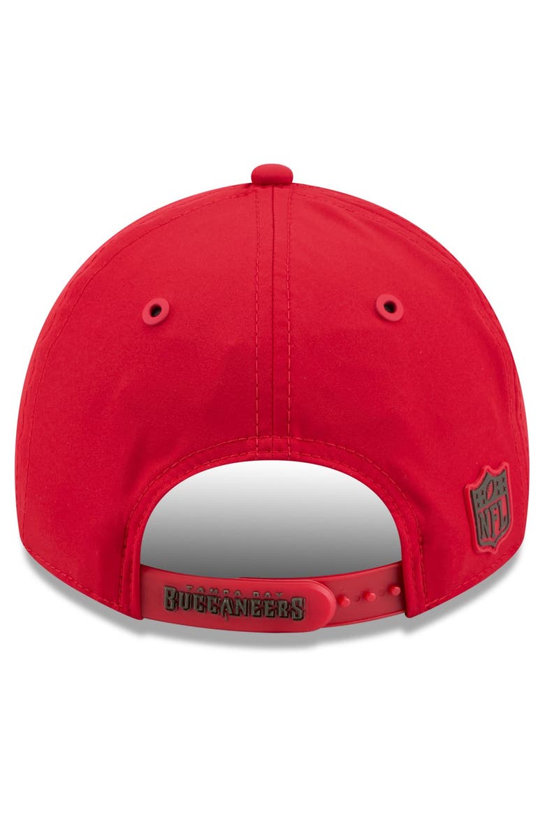 Men's New Era Red Tampa Bay Buccaneers 2026 Sideline Casual Classic Adjustable Hat, Alternate, color, Red