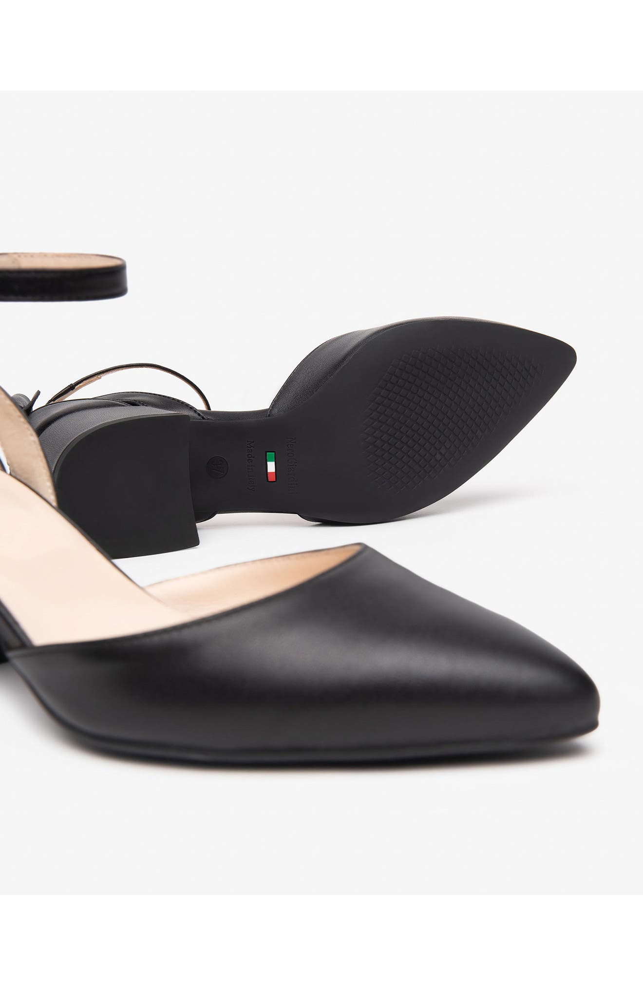 NeroGiardini Ankle Strap Pump, Alternate, color, Black