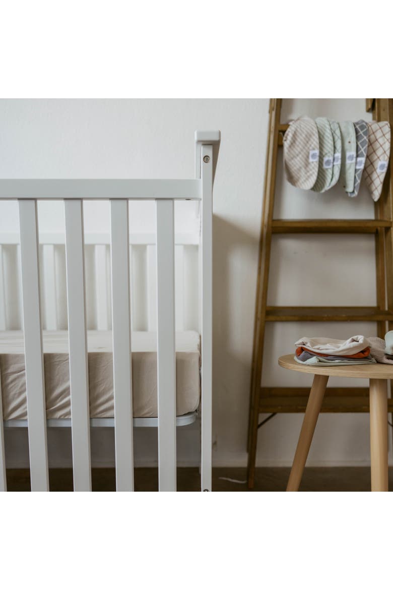Crib Sheets, Alternate, color, Snow