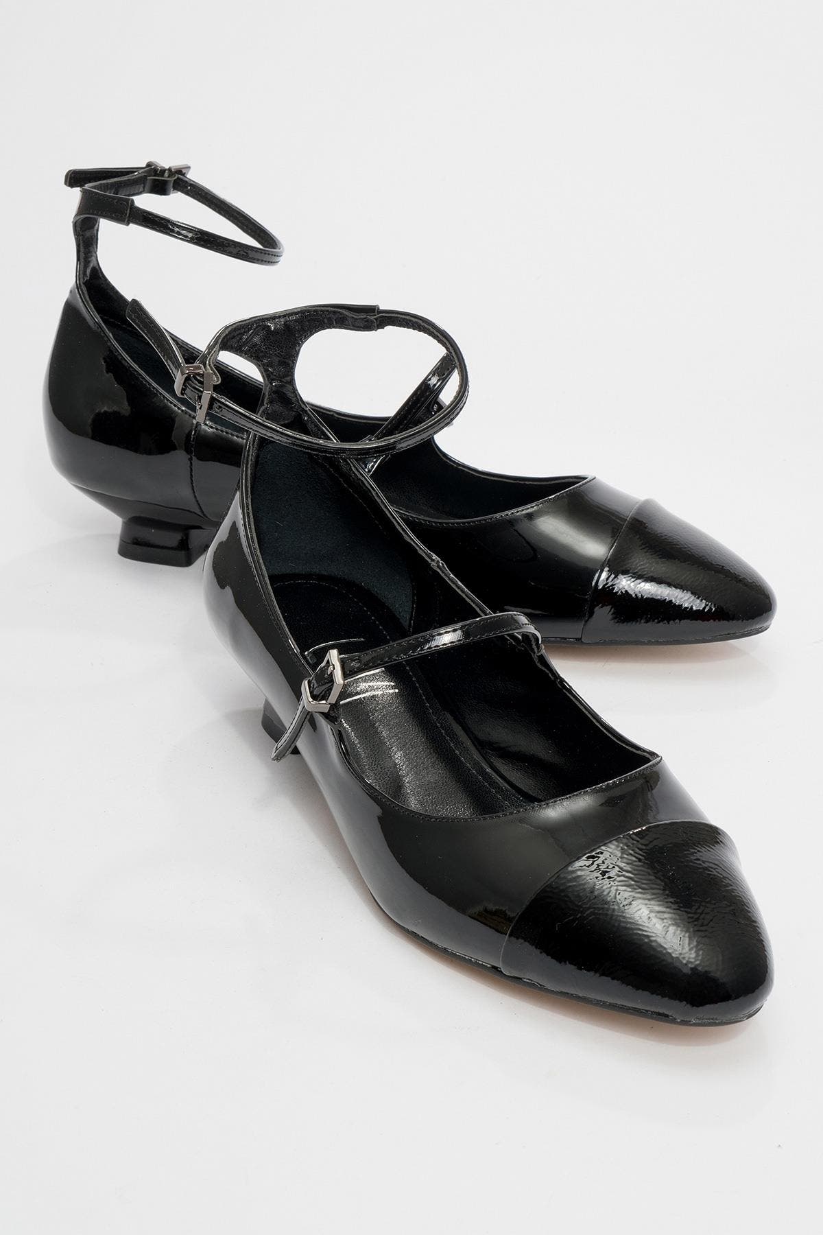 Prologue Shoes Uster Low Heel Mary Jane Pump, Main, color, Black Patent