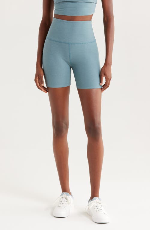 Beyond Yoga Keep Pace Space Dye Bike Shorts In Blue