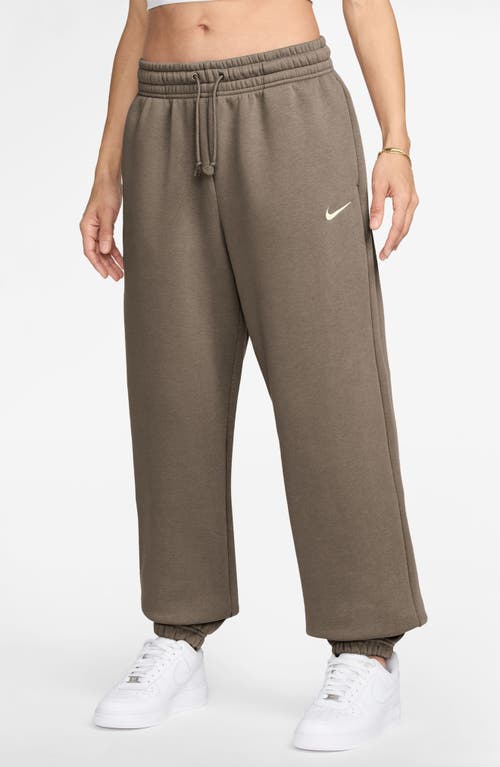 Nike Women's Sportswear Phoenix Fleece High-waisted Oversized Sweatpants In Mink Brown/sail