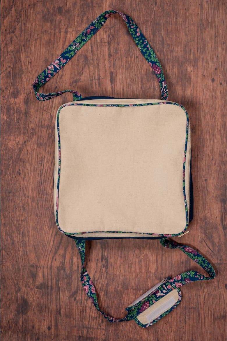 Prairie Essentials Insulated Casserole Carrier, Square, Alternate, color, Navy