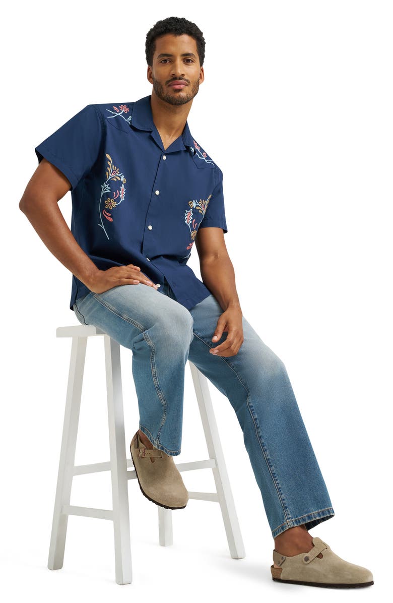 Wrangler Loose Straight Leg Jeans, Alternate, color, Authentic Medium