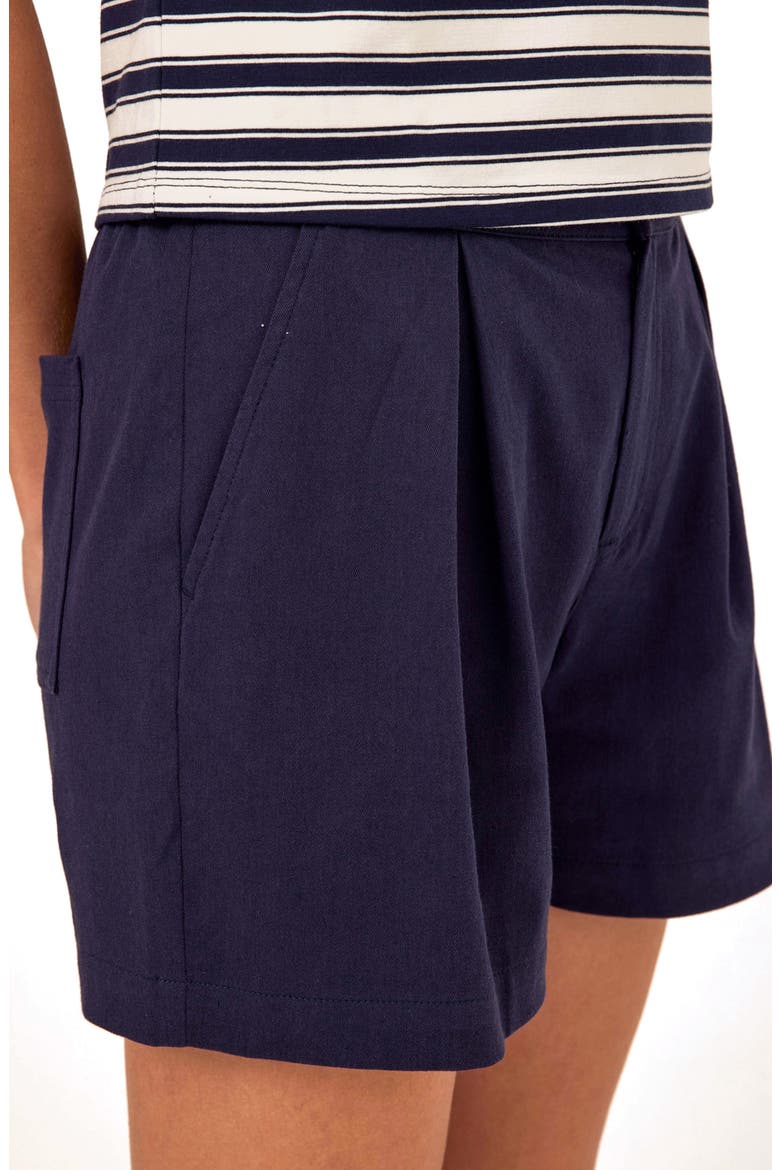 Selene Pleated Stretch Twill Shorts, Alternate, color, STARGAZER