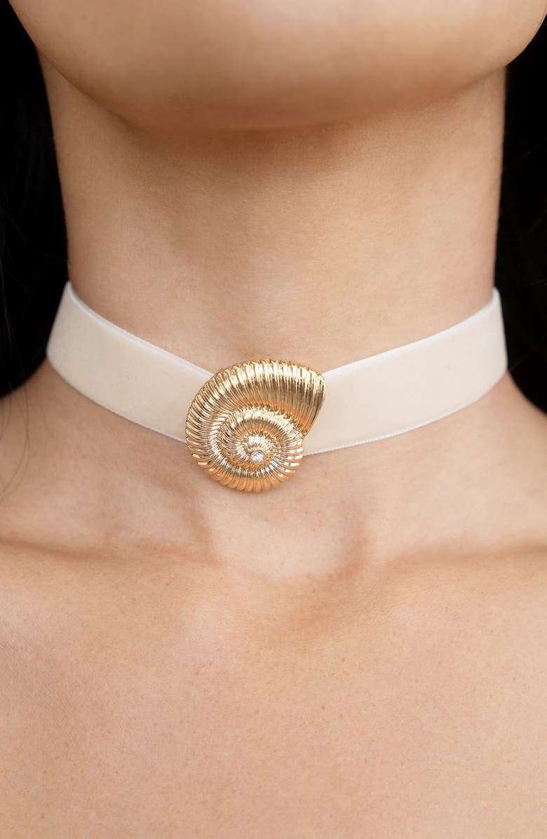 Ettika Swirl Shell Choker Necklace, Alternate, color, Beige