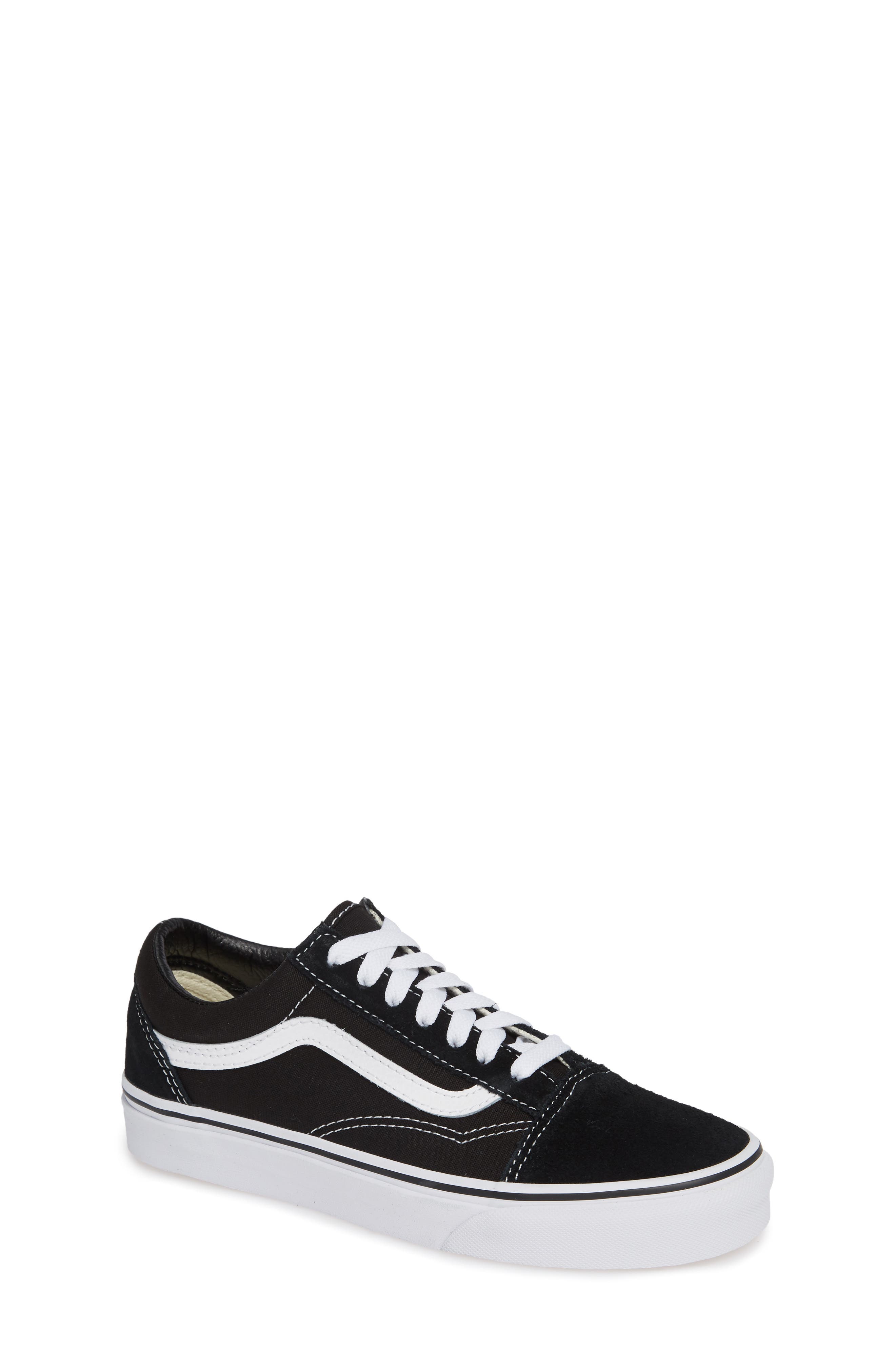 Vans Old Skool Sneaker, Alternate, color, Black/ White