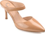 Journee Collection Maevali Pump