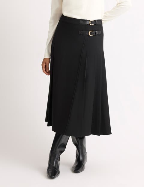 Black Tailored Kilt