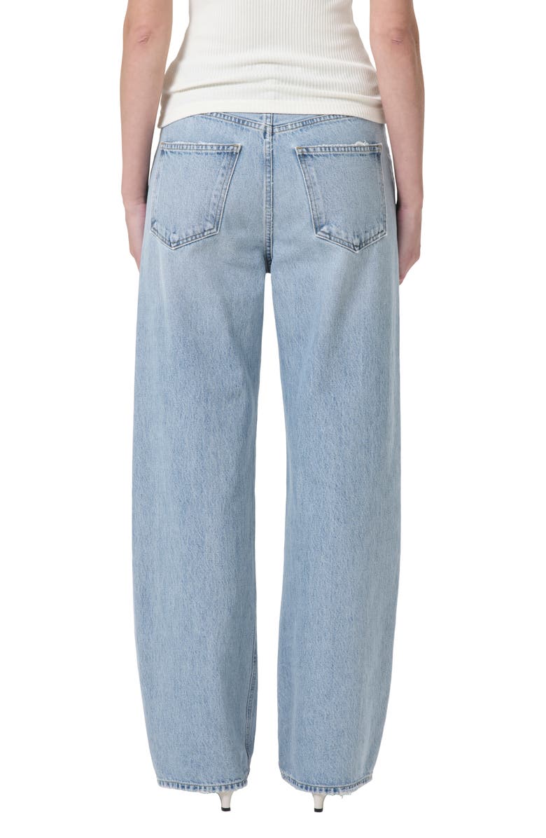 Low Curve Jeans