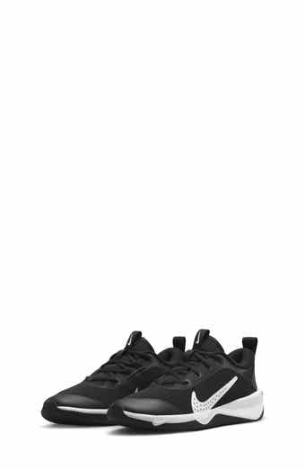Nike Kids' Omni Multi-Court Sneaker