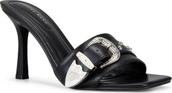 Lunafreya Sandal