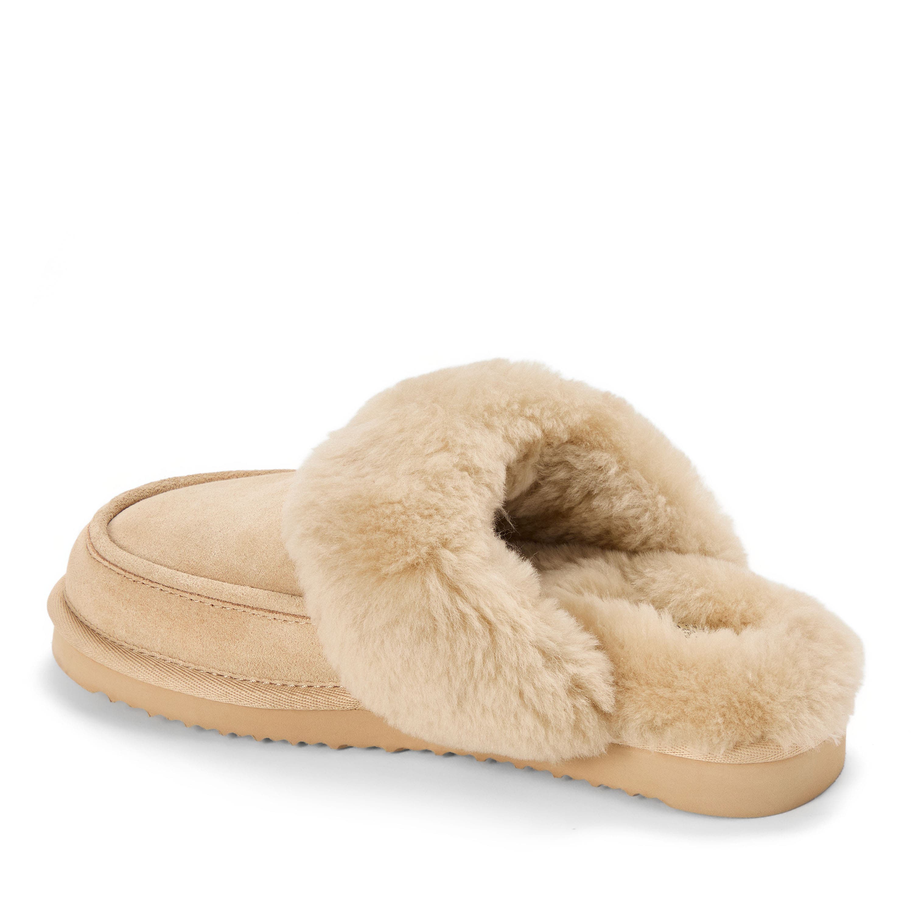 Fireside Melville Genuine Shearling Scuff Slipper, Alternate, color, SAND