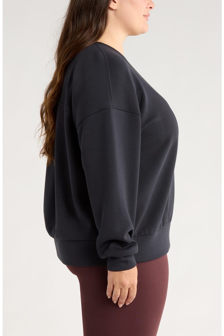 Soft Luxe Boxy Knit Crew Sweatshirt, Alternate, color, BLACK